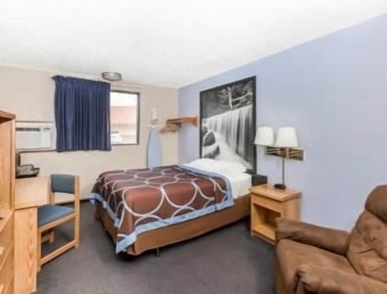 Super 8 By Wyndham Manhattan Ks Zewnętrze zdjęcie